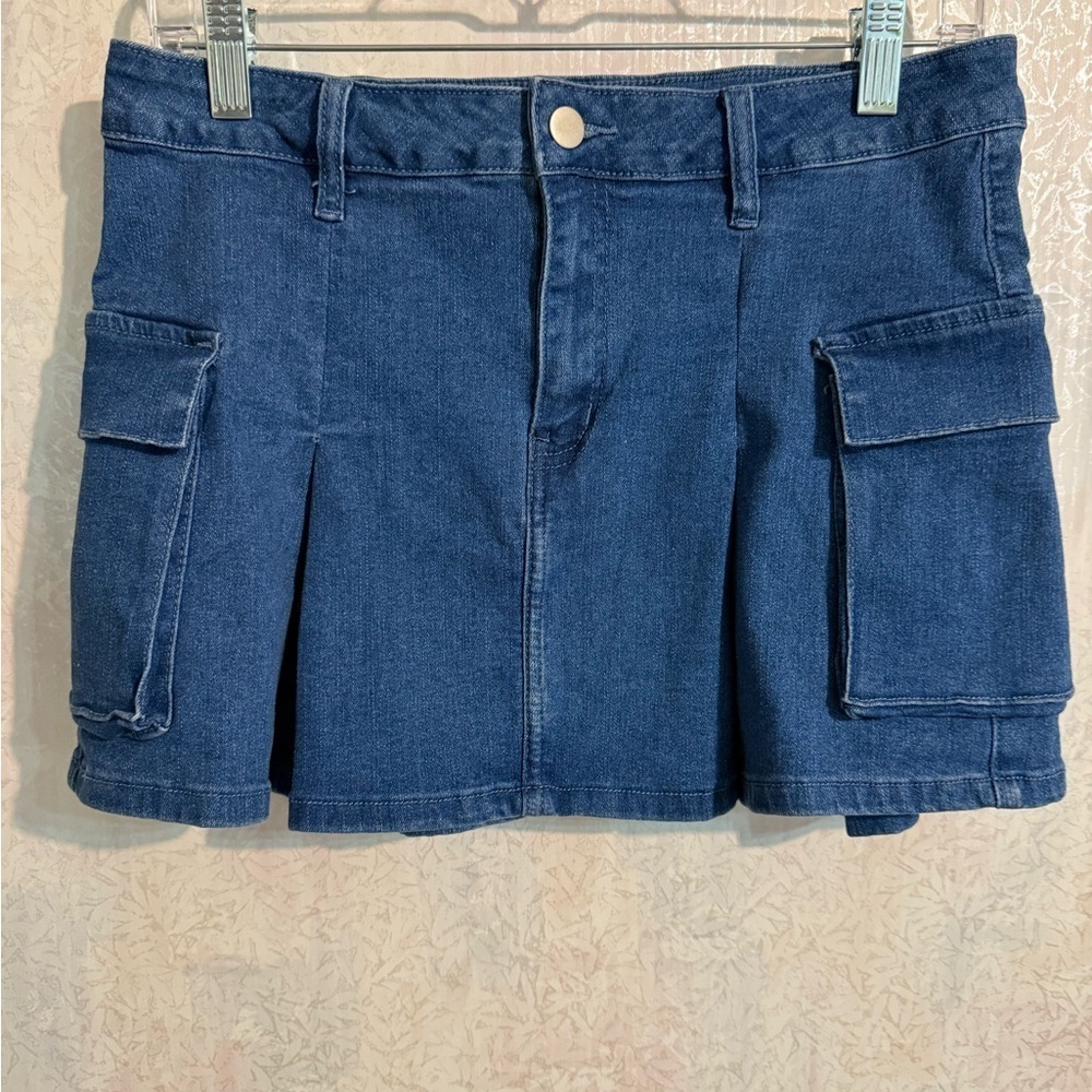 Windsor Blue Cargo Mini Skirt, Sz Med, Cute for Concerts
